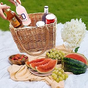Picnic baskets with handle