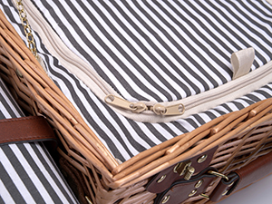 picnic basket 