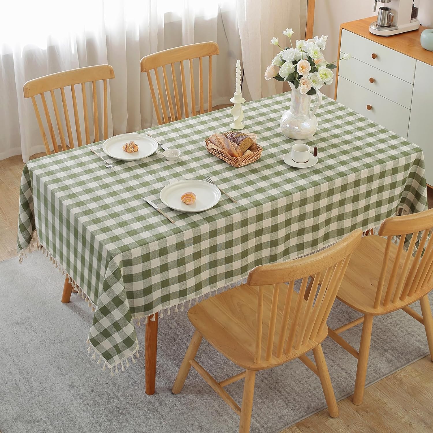 Checkered Rectangle Tablecloth Cotton Linen Fabric Gingham Table Cloth Buffalo Plaid Table Cover with Tassel Wrinkle Free Washable for Kitchen Dining Picnic, Green and White, 55X75''