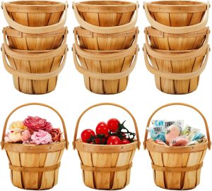 Marsui Mini Wooden Apple Baskets Bulk for Gifts 4 x 5.1 Inch Mini Berry Baskets with Handle for Picnic Garden Picking Fruit Strawberry Flowers Crafts Picnic Home Wedding Party Decor(10 Pcs)