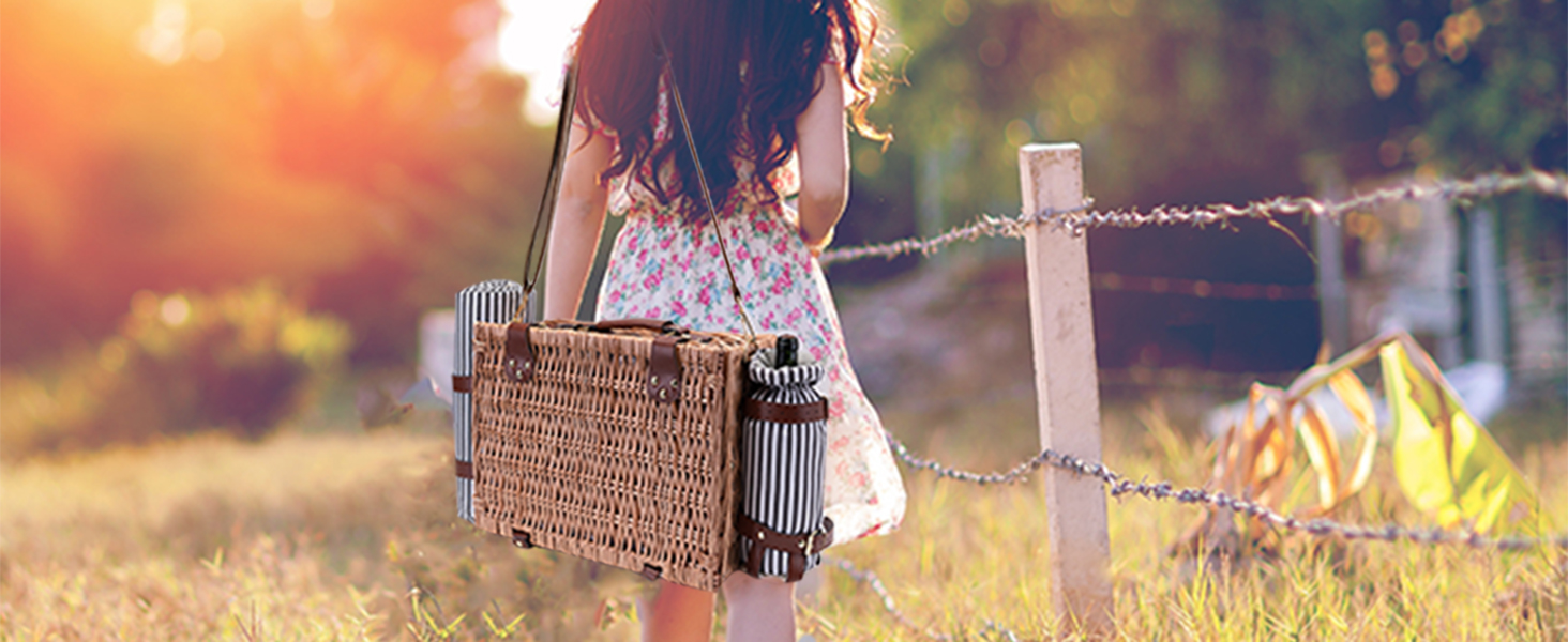 picnic basket 